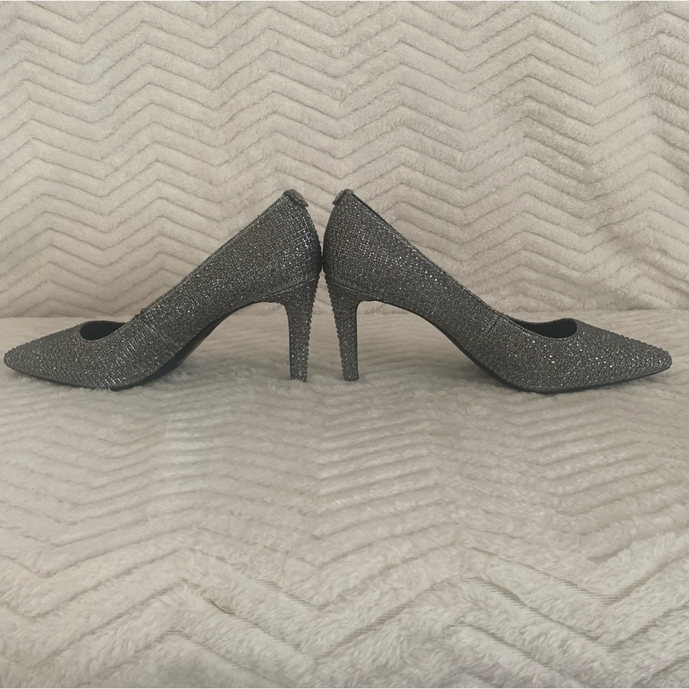 NEW Michael Kors Silver Alina Flex Crystal Embellishment Heels 9 Studded